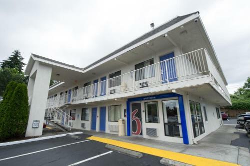 Motel 6 Seattle Airport