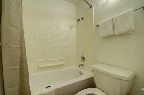 Motel 6 Seattle Airport