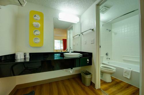 Motel 6 Seattle Airport