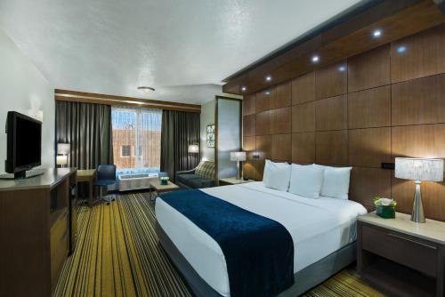 Hotel Oxford Suites Spokane
