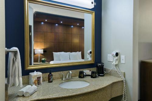 Hotel Oxford Suites Spokane