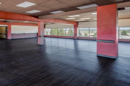 Hotel Ramada By Wyndham Downtown Spokane