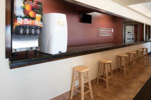 Hotel Ramada By Wyndham Downtown Spokane