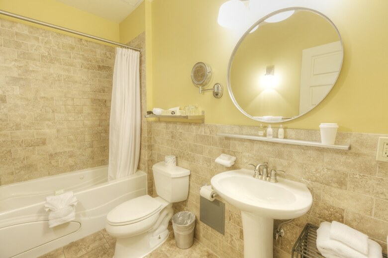 Montvale Hotel