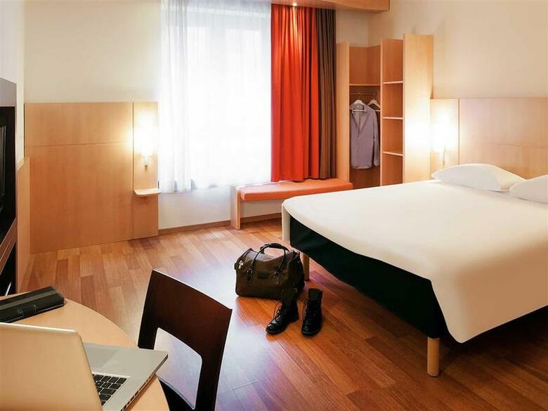 Hotel Ibis Brussels Centre Gare Du Midi