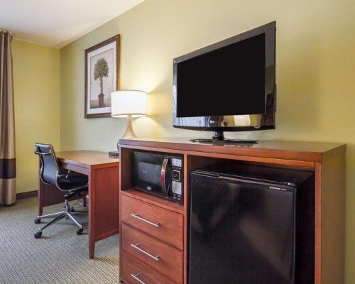 Hotel Comfort Inn & Suites Black River Falls I-94