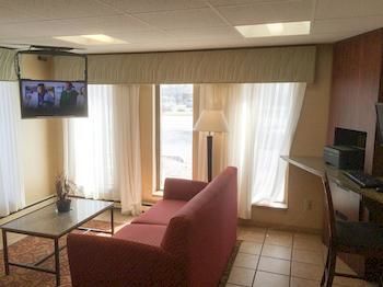 Motel 6 Madison East