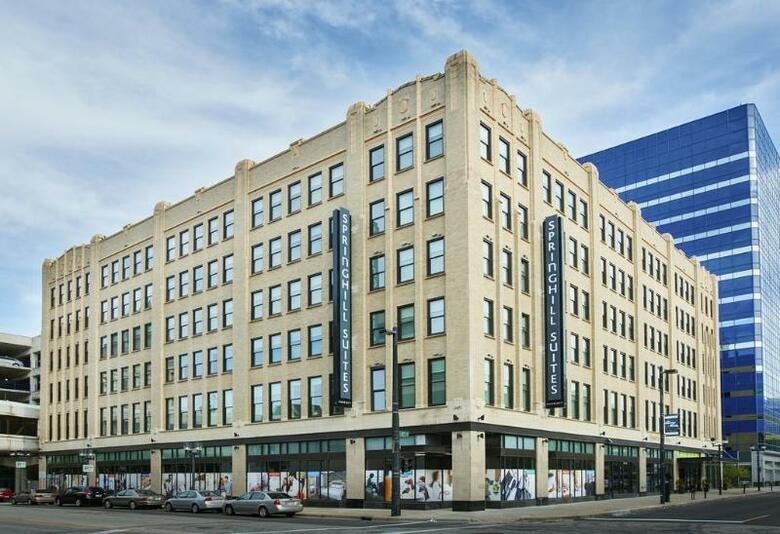 Hotel Springhill Suites By Marriott Milwaukee Downtown