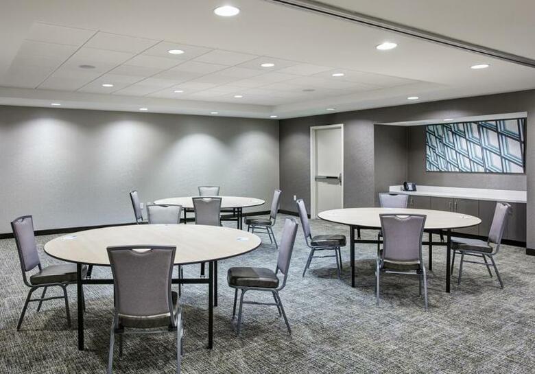 Hotel Springhill Suites By Marriott Milwaukee Downtown