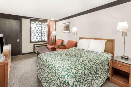 Hotel Knights Inn Racine