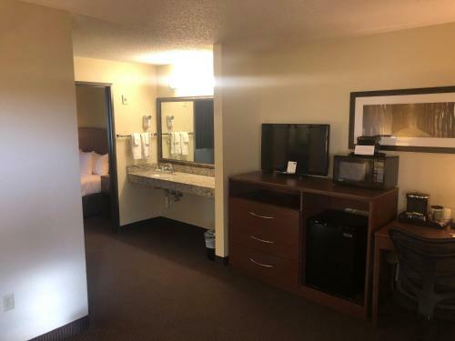 Cobblestone Hotel And Suites - Wisconsin Rapids