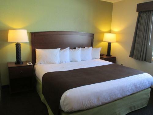 Cobblestone Hotel And Suites - Wisconsin Rapids