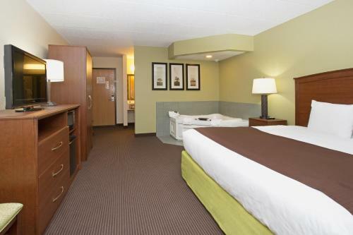 Cobblestone Hotel And Suites - Wisconsin Rapids