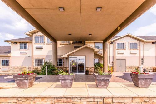 Hotel Quality Inn & Suites - University