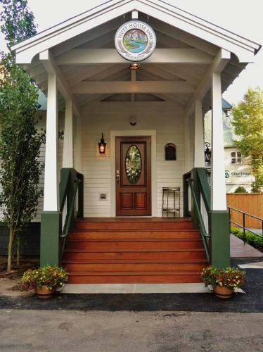 Posada Huffhouse Inn And Cabins