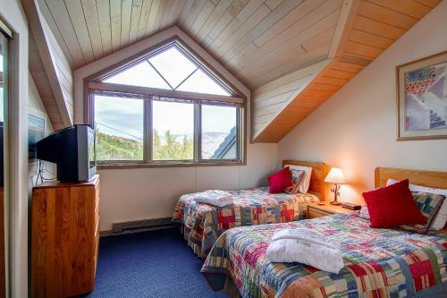Borders Lodge