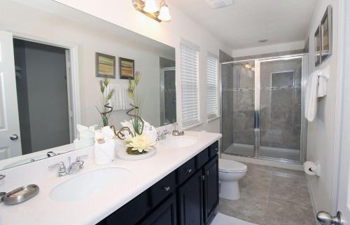 Vacation Home Miles Away From Disney 13yc19