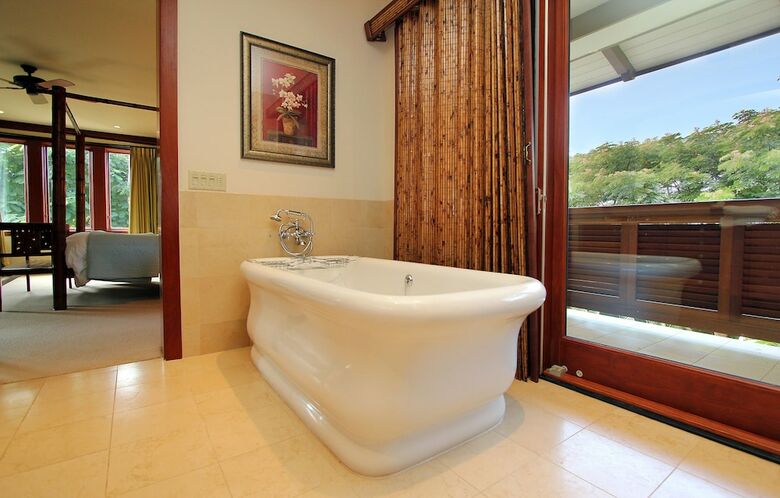 Wailea Beach Villas, A Destination Luxury Hotel