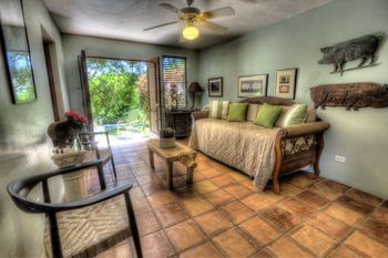 Hotel Hacienda Tamarindo