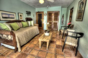 Hotel Hacienda Tamarindo