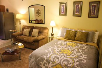 Sunset Strip Acadia Guest Apartment