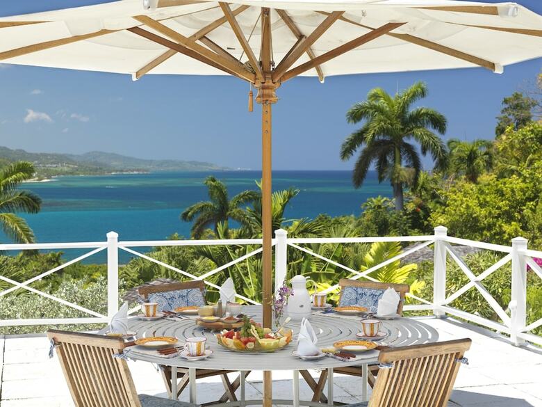 Apartamento Round Hill Hotel And Villas