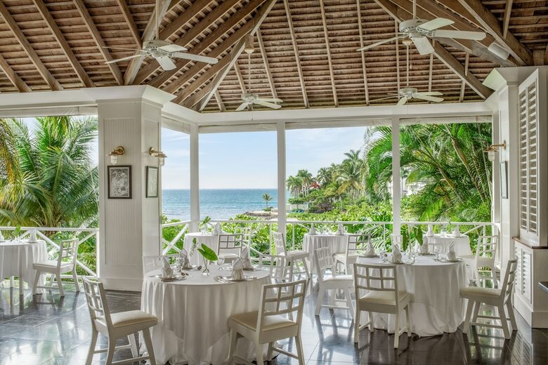 Apartamento Round Hill Hotel And Villas