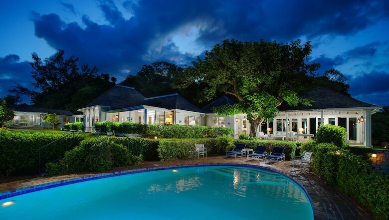 Apartamento Round Hill Hotel And Villas