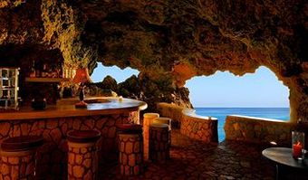 The Caves Hotel