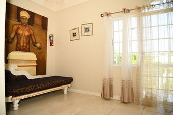 Hotel Retreat Guesthouse Luxury Suites