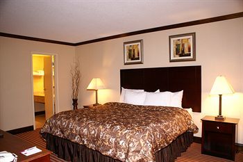 Hotel Rodeway Inn & Suites