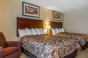 Hotel Rodeway Inn & Suites