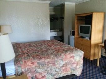 Hotel Econo Lodge Near Fort Stewart