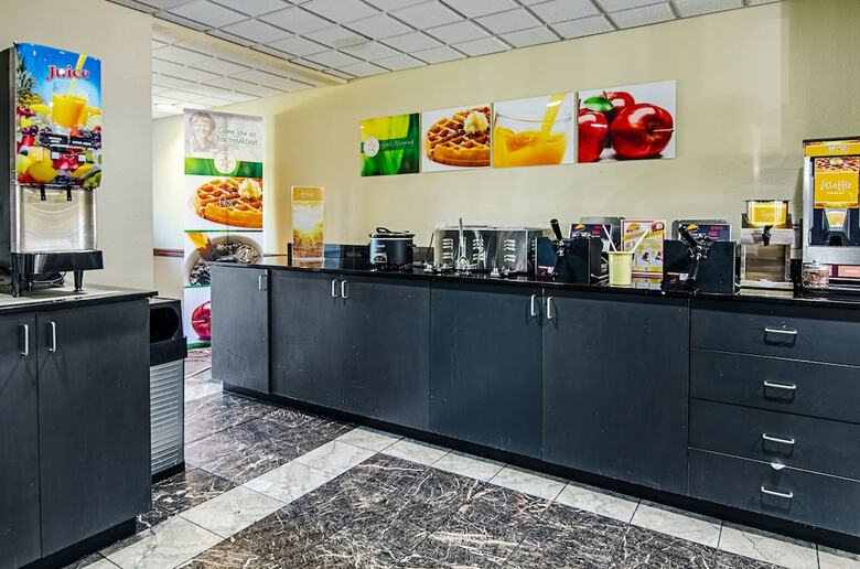 Hotel Quality Inn & Suites