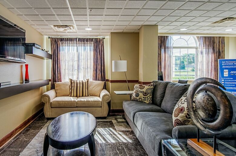 Hotel Quality Inn & Suites