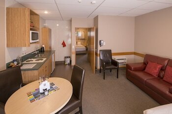 Amross Court Motor Lodge