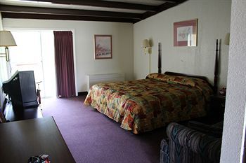Motel Hometown Inn Staunton