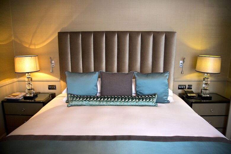 St James Hotel & Club