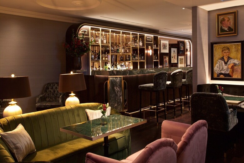 St James Hotel & Club