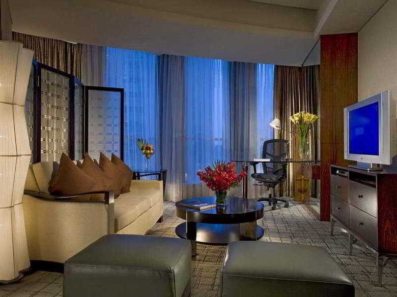 Sheraton Shanghai Hotel And Residences