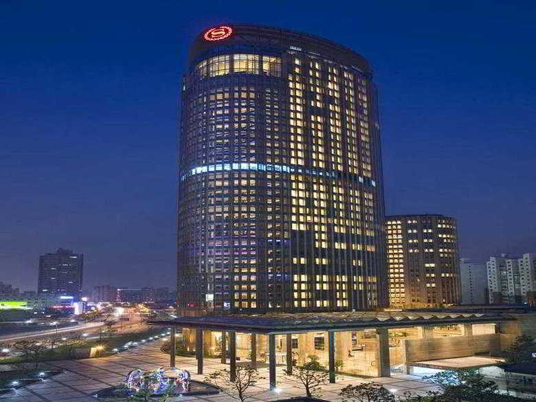 Sheraton Shanghai Hotel And Residences