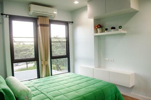 Luxury Apartment With Massage Chair