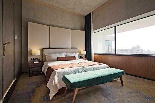 Hotel James Joyce Coffetel Guangzhou Panyu Changlong