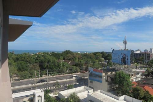 Apartamento Baan Kun Koey Condo