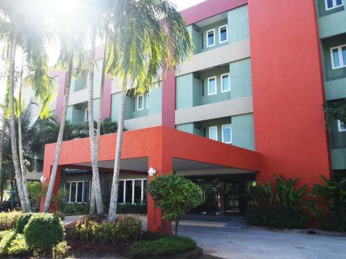Phuket Ecozy Hotel