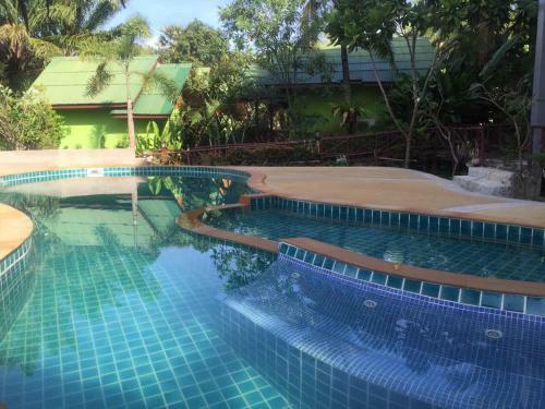 Lanta Sabai Hotel & Bungalows