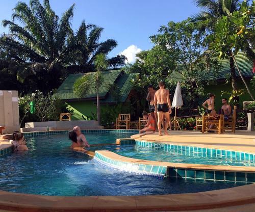 Lanta Sabai Hotel & Bungalows