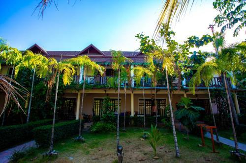 Hotel Banana Beach Resort