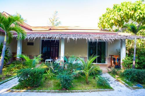 Hotel Banana Beach Resort