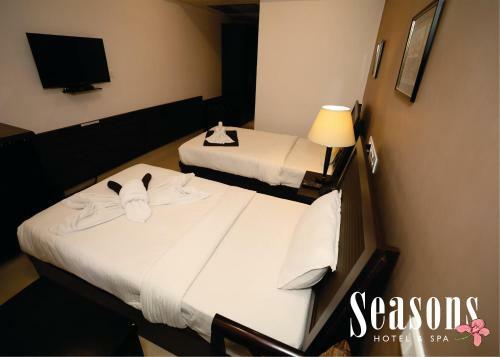 Seasons Hotel & Spa